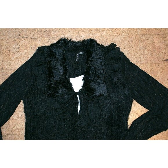 Gorgeous black tulip swing sweater w, lace insets - Picture 6 of 6